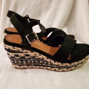 Patrizia by Spring Step Black & Multi Wedge Sandal - Size Euro 38/US 7.5-8